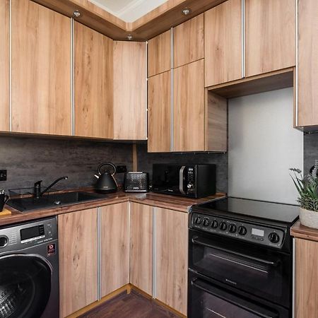 City Centre Stylish Apartment At The Meadows Park Edinburg Exteriör bild