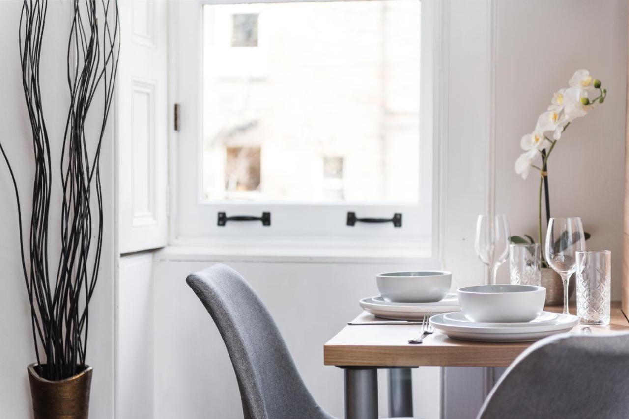 City Centre Stylish Apartment At The Meadows Park Edinburg Exteriör bild